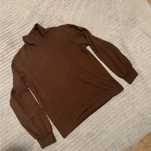 Uniqlo Turtleneck 🤎